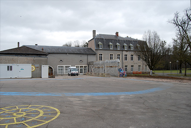 Cours de l'école du Chateau